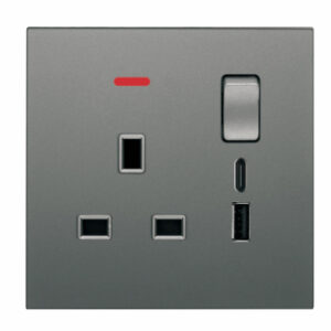 UTEN – 6M膚感 13A單位連保護門有掣插座 (連USB+TYPE C)